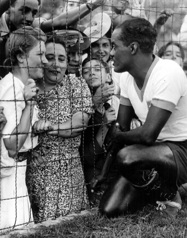 World Cup Final, 1938, Paris, France, 19th June, 1938, Brazilian star Leonidas talks with fans prior to Brazil's match  (Photo by Popperfoto via Getty Images/Getty Images)